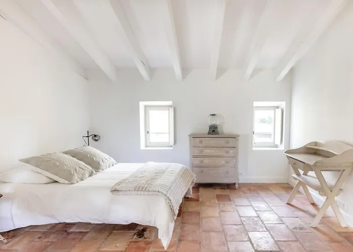 La Demeure Provencale Au Charme Suranne Nîmes