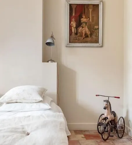 La Demeure Provencale Au Charme Suranne *