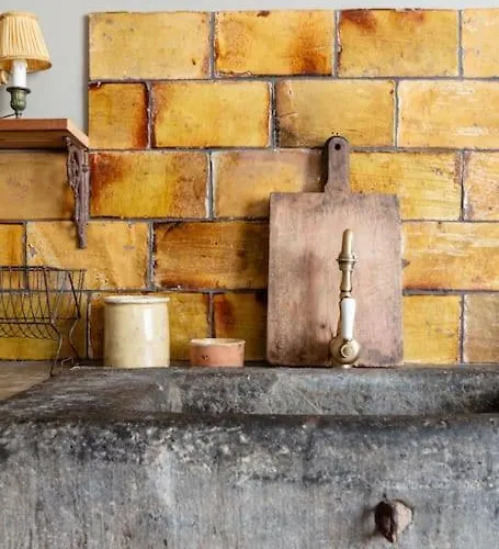 La Demeure Provencale Au Charme Suranne *